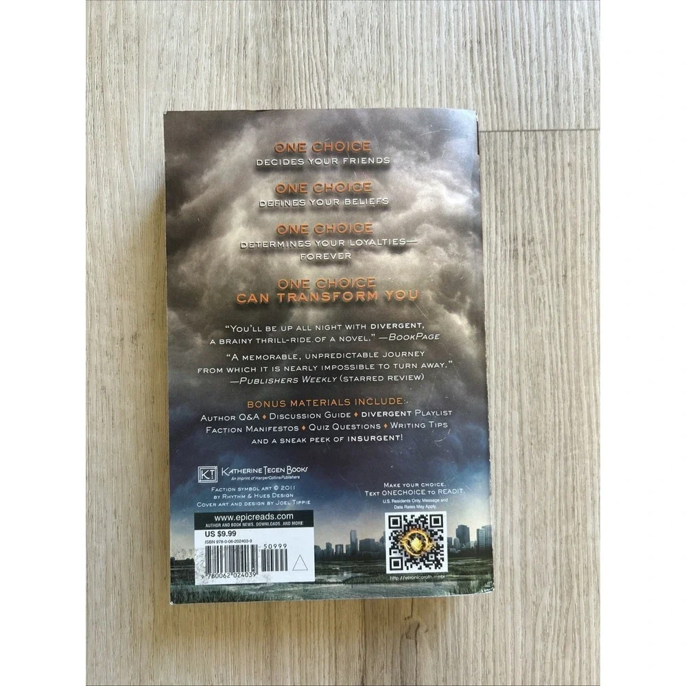 Divergent by Veronica Roth (2012, Trade Paperback)